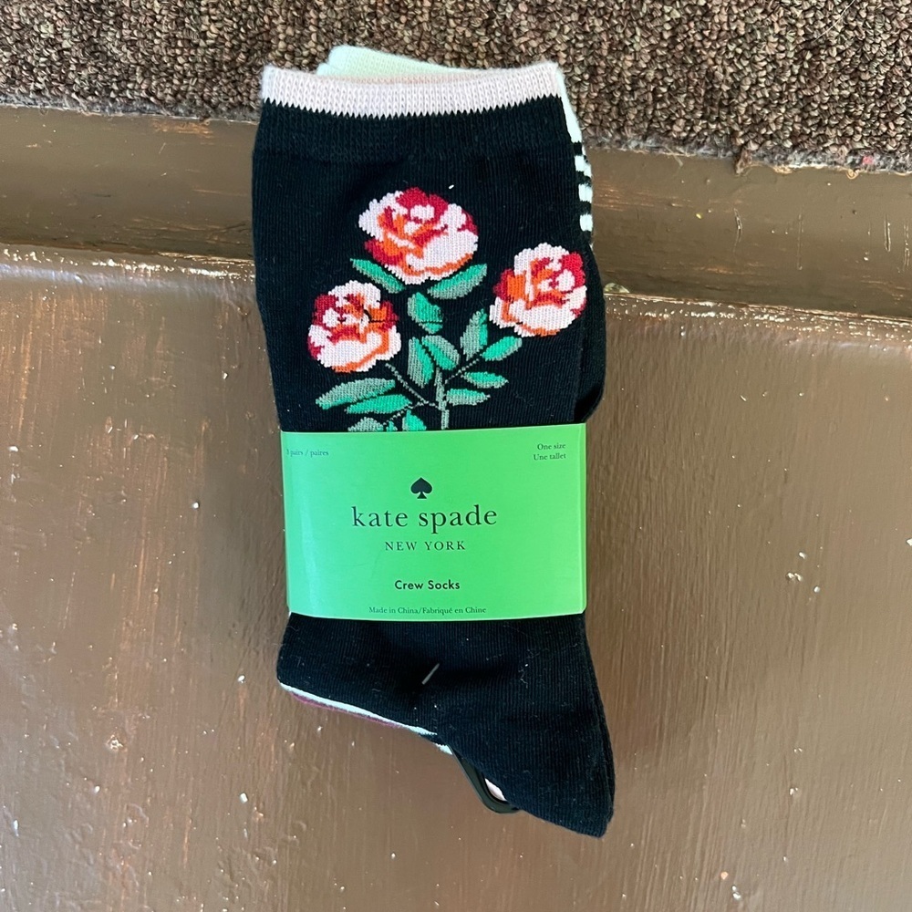 Kate Spade black floral Crew Socks. NWT